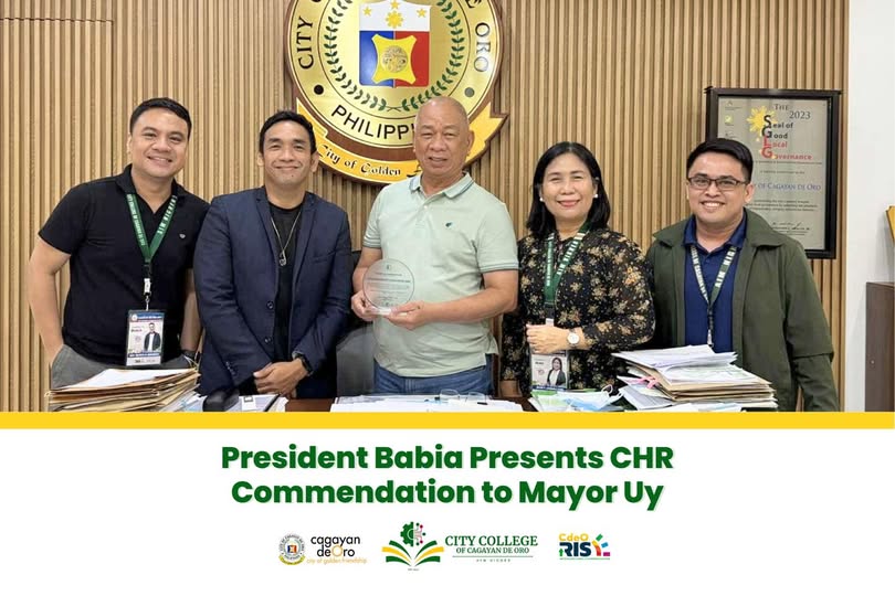 President Babia Presents CHR Commendation to Mayor Uy